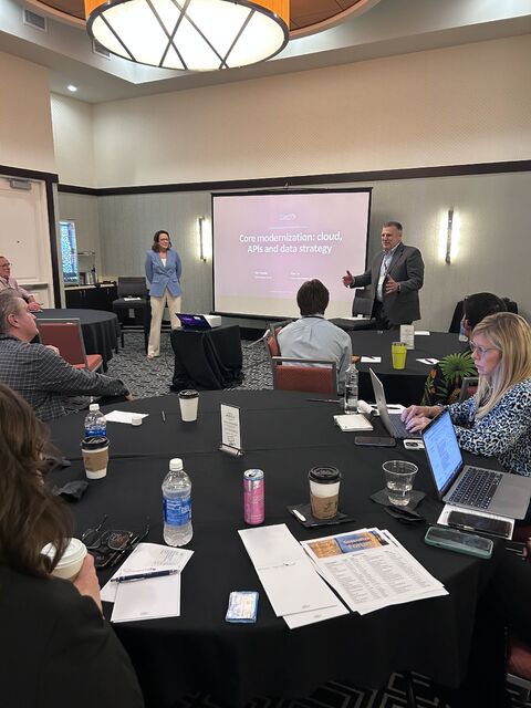 Kim Snyder and Tom Sa presenting at the CCBN Exeutive Innovation Forum 